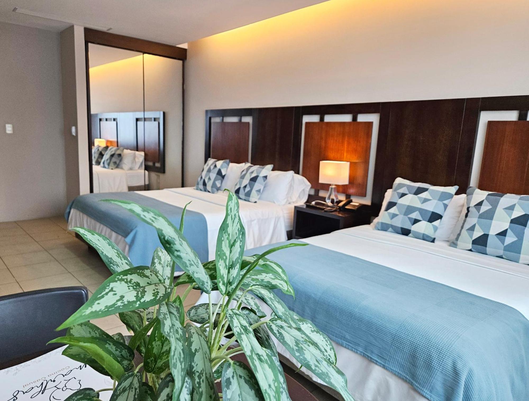 Hotel Perla Spondylus Manta Eksteriør bilde
